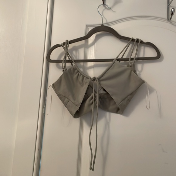 Sage Green Crop Top Size 10 - Picture 2 of 2